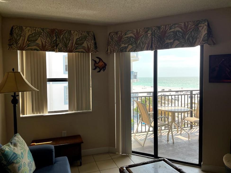 Beachfront Condo Ocean View St. Pete Beach Ngoại thất bức ảnh